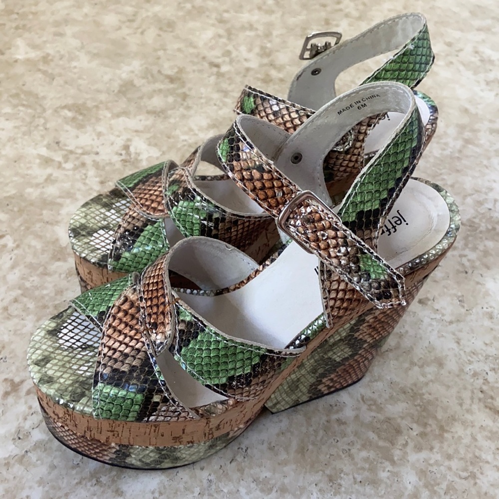Jeffrey Campbell Snakeskin wedges Size 6